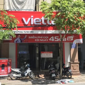 Biển quảng cáo Viettel chữ hút nổi