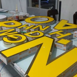 Biển alu chữ nổi 06